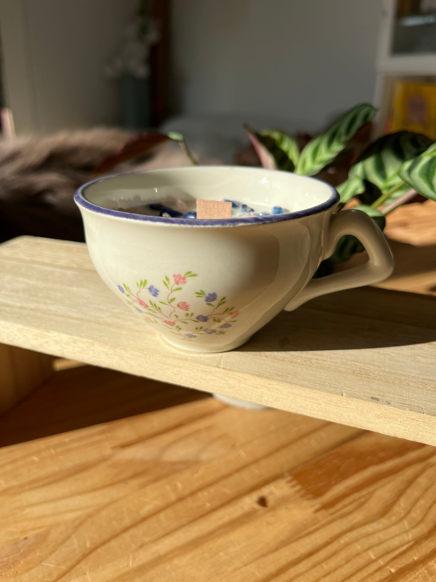 Bougie tasse lapis lazuli, quartz rose